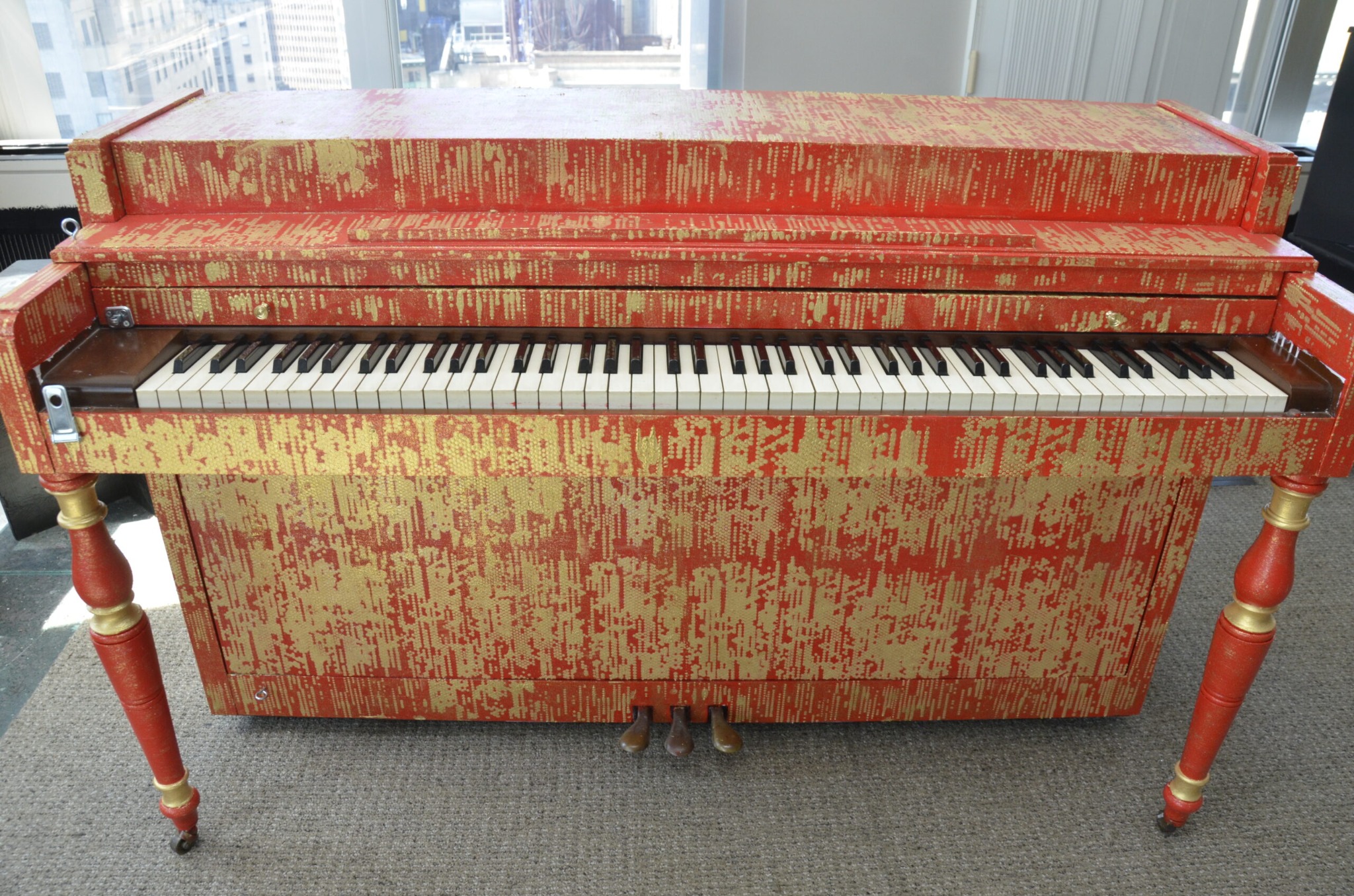 Painted piano 3